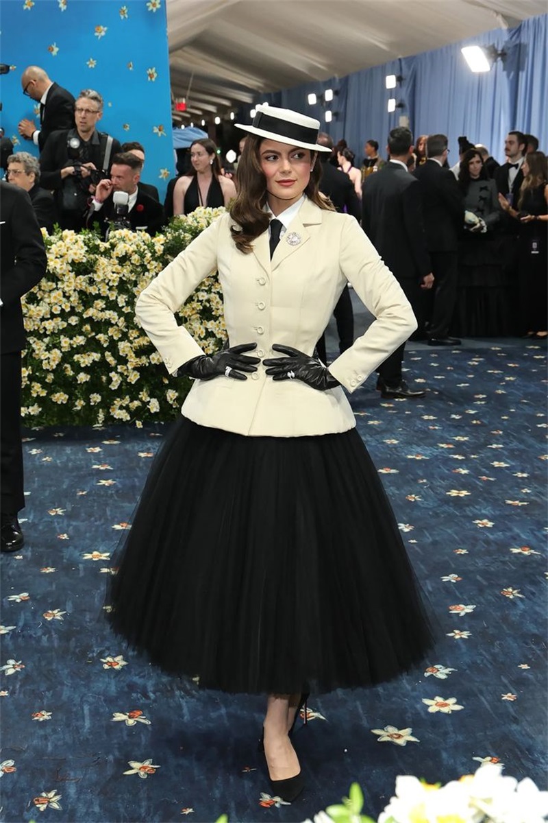 White Women Office Suits Skirt - огляд і ціна Women'S Formal Jackets To Wear With Dresses