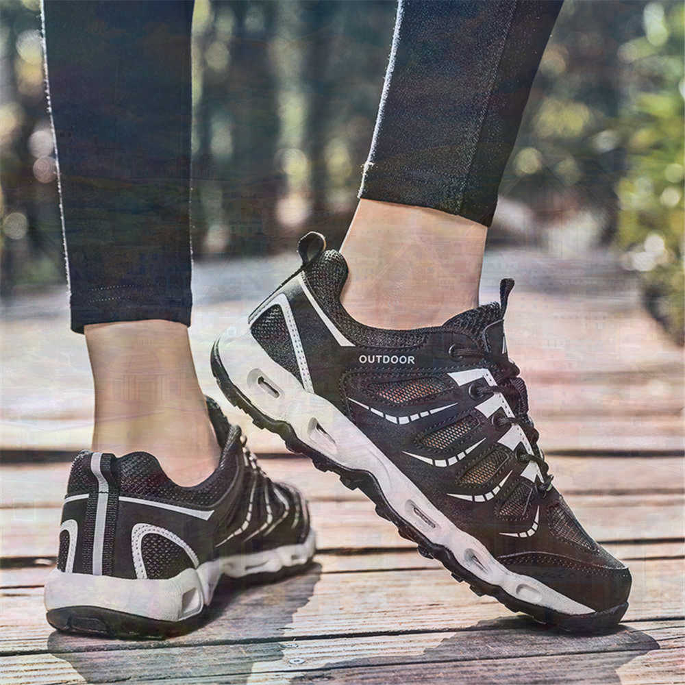Sumer Round Tip Silver Sneaker - огляд і ціна Women'S Formal Wear Plus Size
